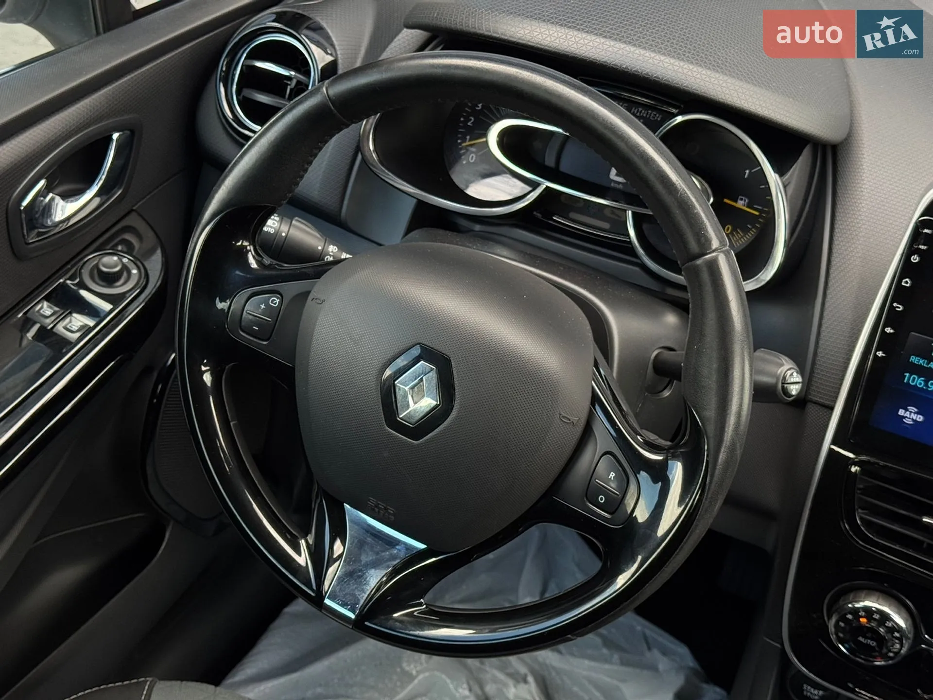 2014 Renault Clio - мініатюра 19