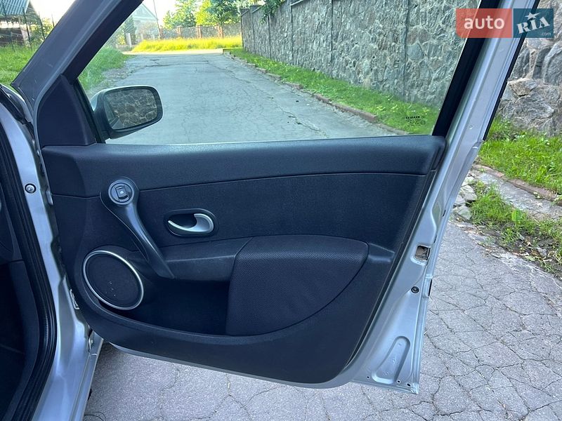 Універсал Renault Clio 2007 в Вінниці фото 27 Універсал Renault Clio 2007 в Вінниці