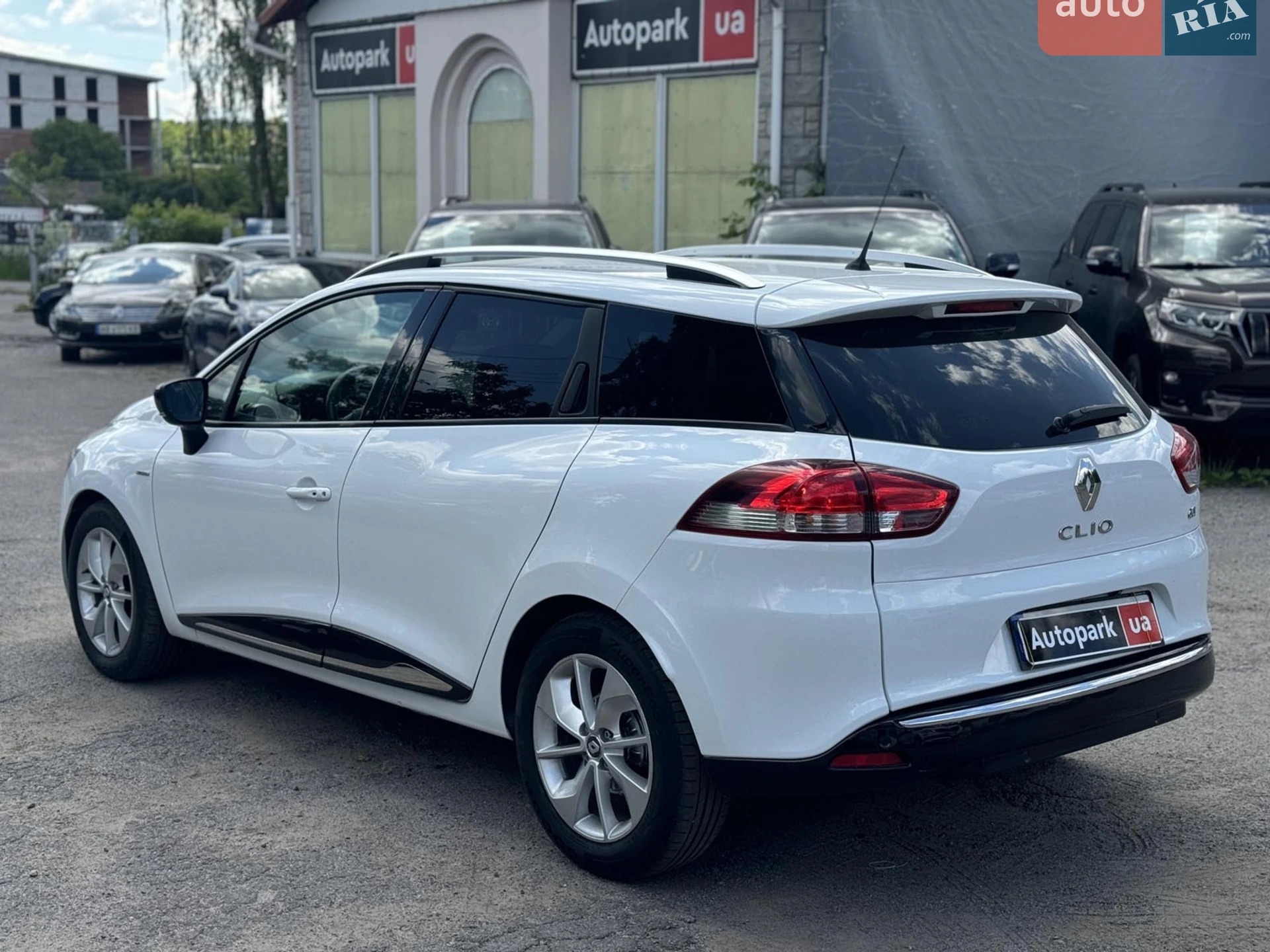 2017 Renault Clio - мініатюра 9