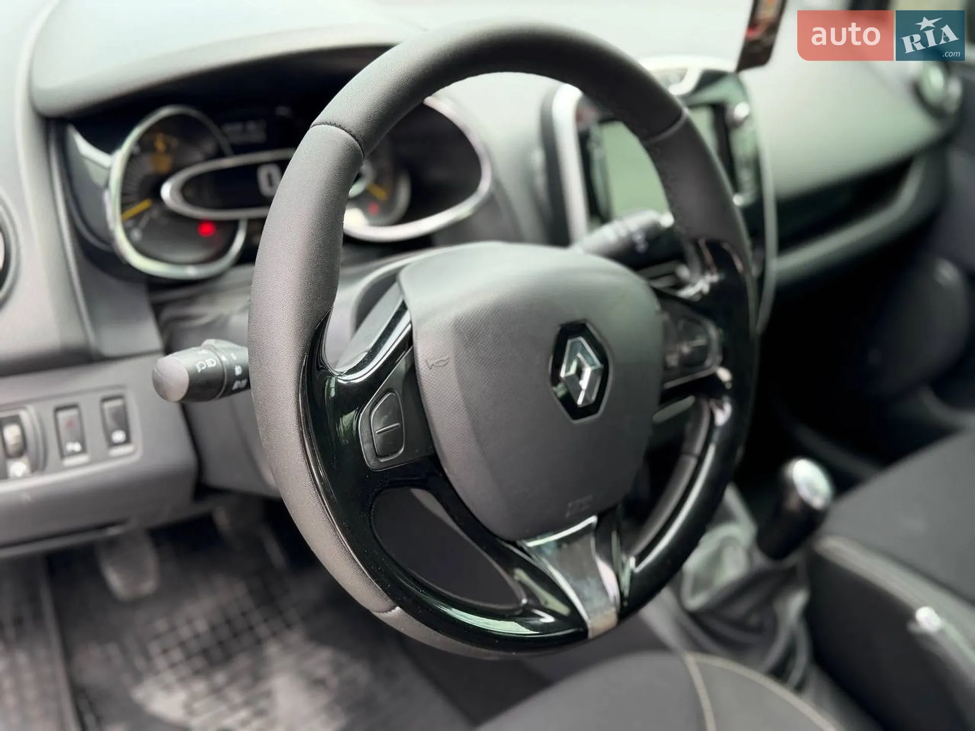 2014 Renault Clio - фото 1