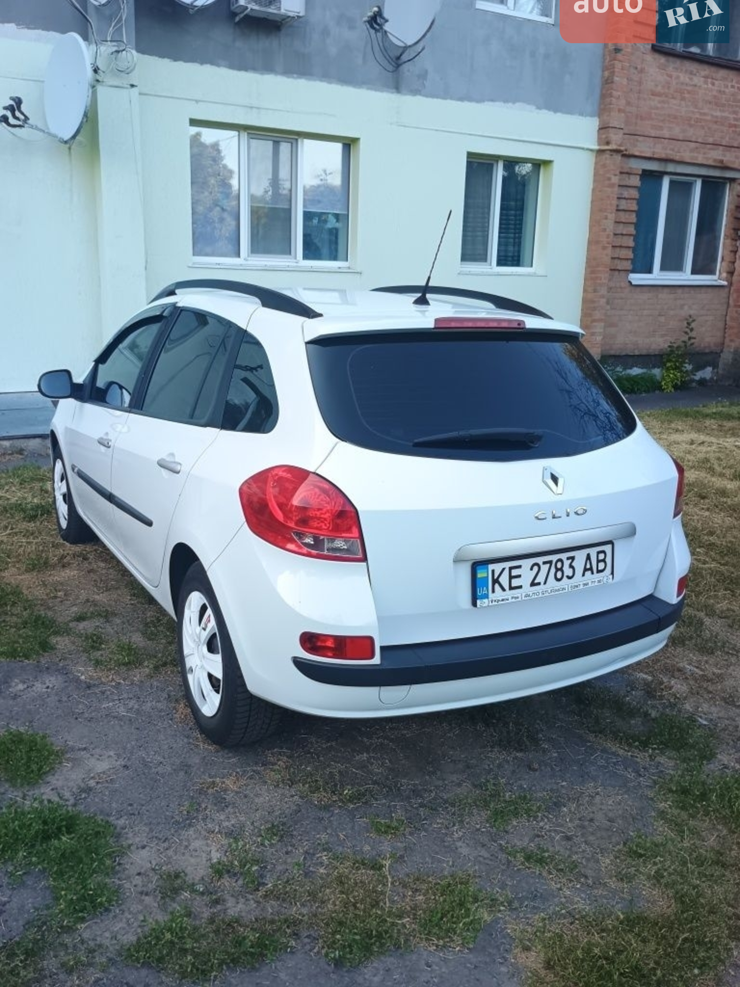 Renault Clio 2010 VIN VF1KR2V0H44666384 фото оголошення 3 з 5