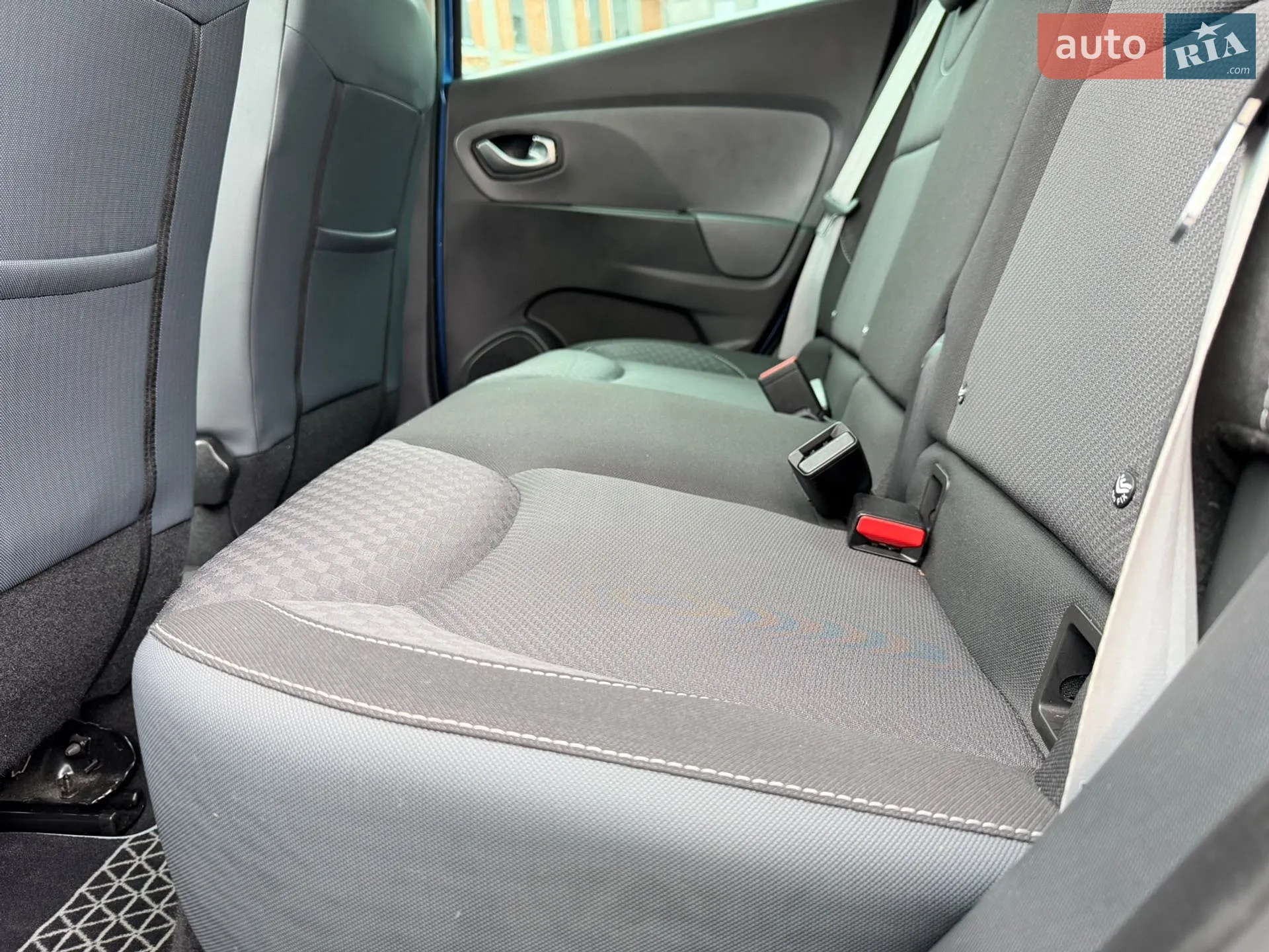2015 Renault Clio - мініатюра 25