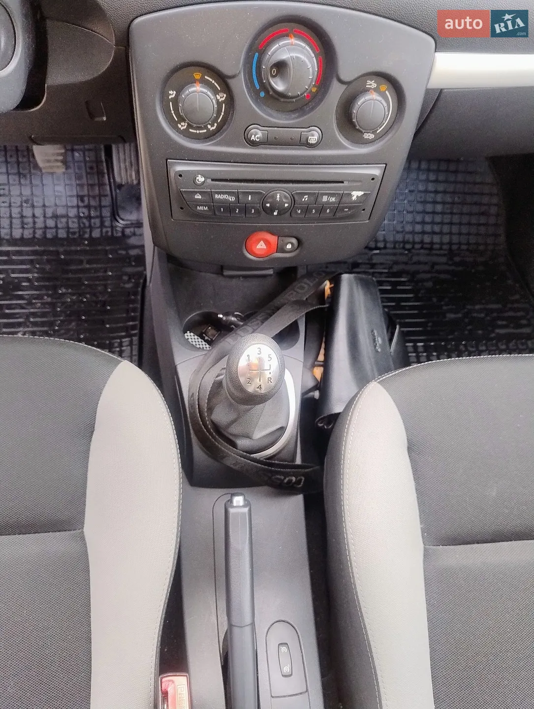 2012 Renault Clio - мініатюра 23
