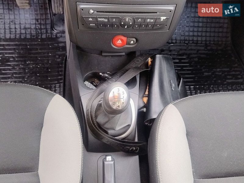 Хэтчбек Renault Clio 2012 в Дубно