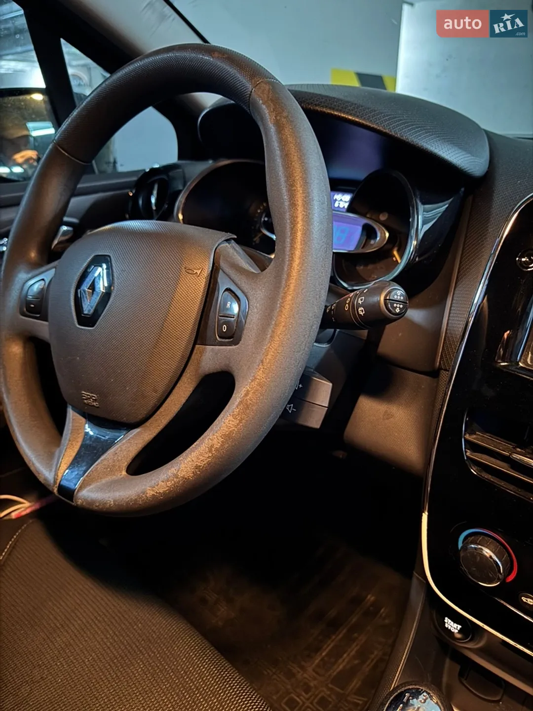 2014 Renault Clio - мініатюра 10