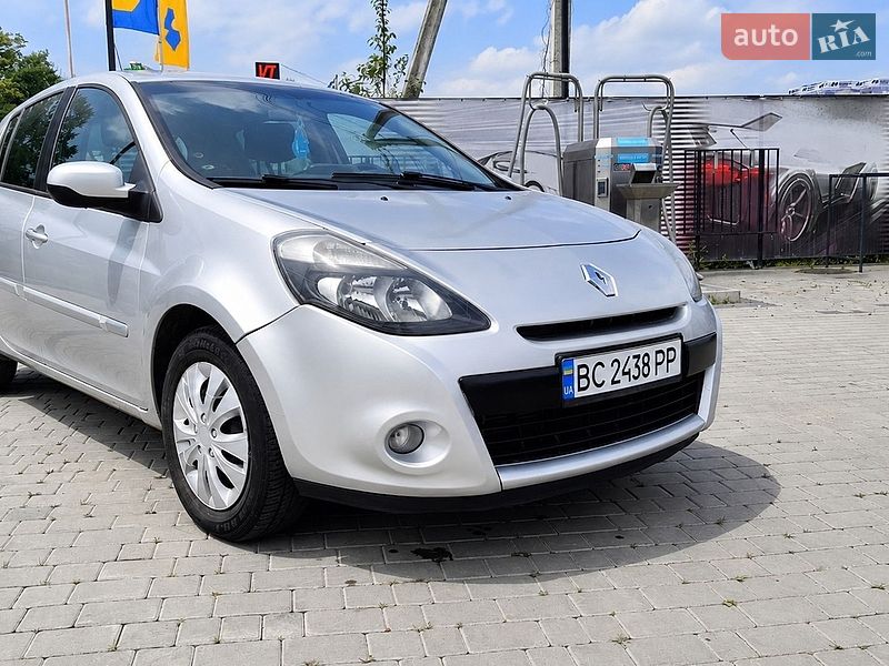 Хетчбек Renault Clio 2011 в Івано-Франківську