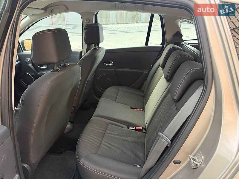 Універсал Renault Clio 2011 в Львові фото 26 Універсал Renault Clio 2011 в Львові