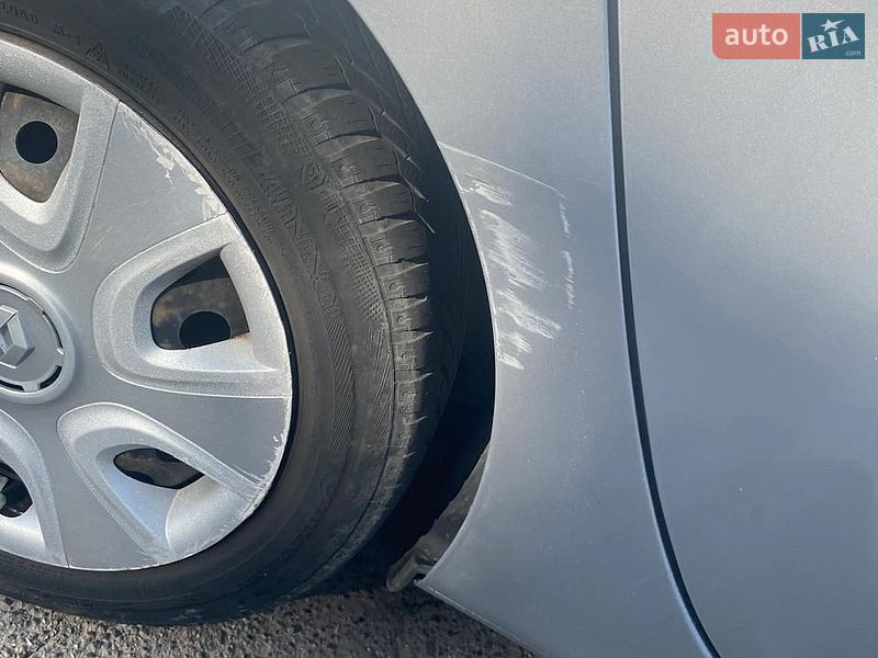 Универсал Renault Clio 2010 в Звягеле