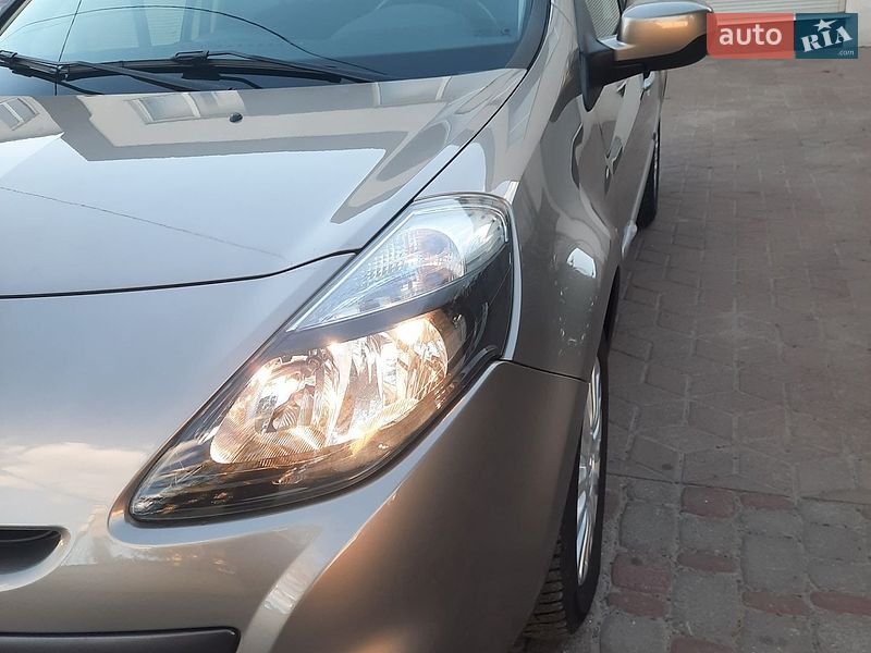 Універсал Renault Clio 2010 в Рівному