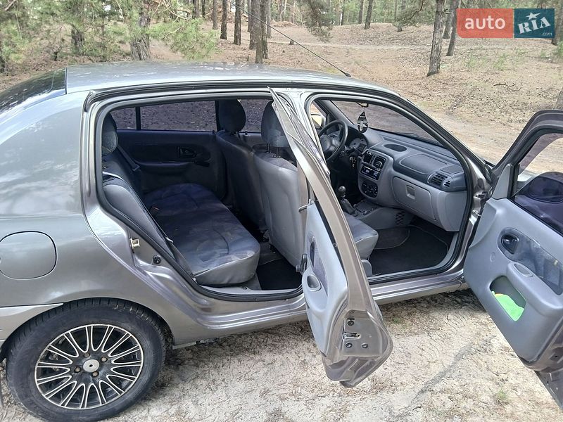 Хетчбек Renault Clio 2001 в Харкові фото 5 Хетчбек Renault Clio 2001 в Харкові