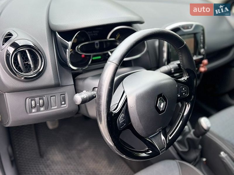 Универсал Renault Clio 2014 в Киеве