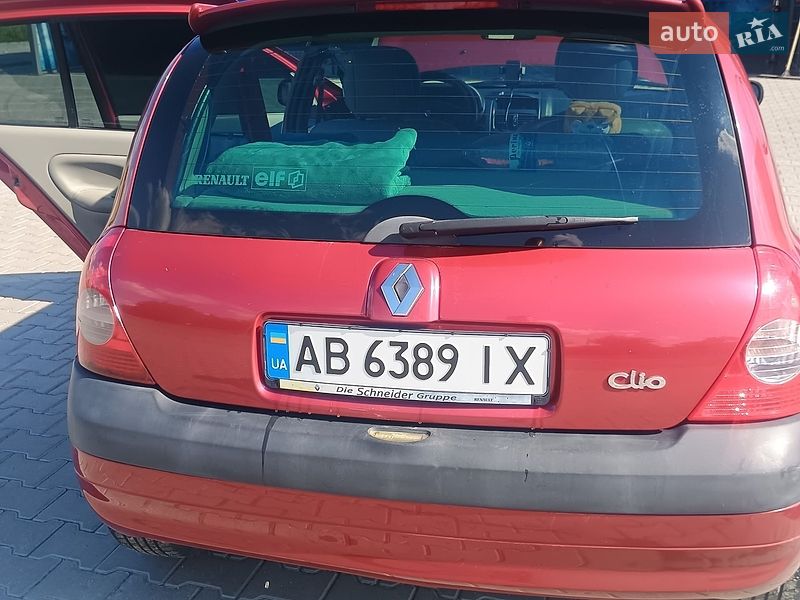 Хэтчбек Renault Clio 2002 в Мурованых Куриловцах