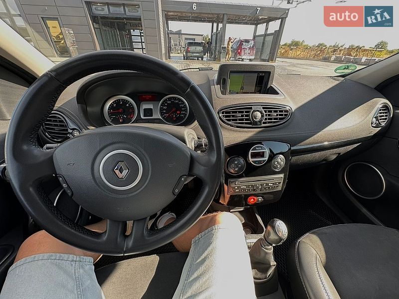 Универсал Renault Clio 2011 в Ивано-Франковске