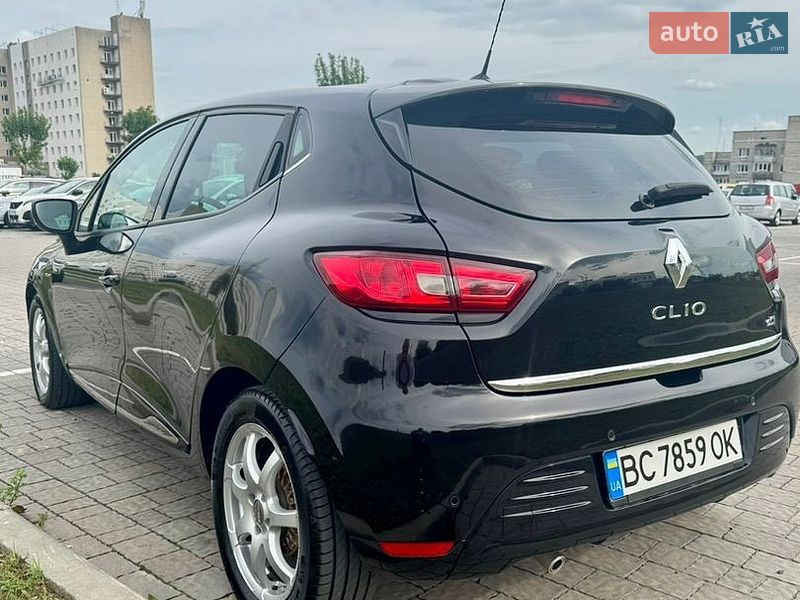 Хэтчбек Renault Clio 2016 в Львове