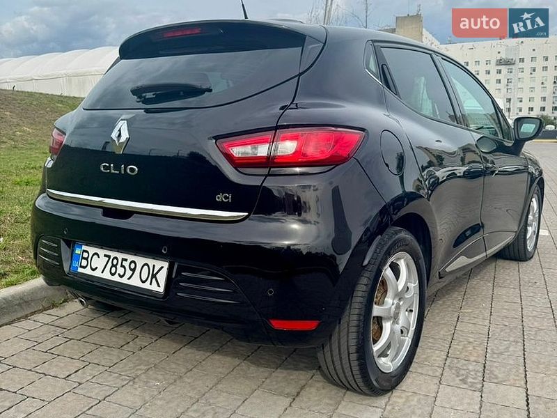 Хэтчбек Renault Clio 2016 в Львове