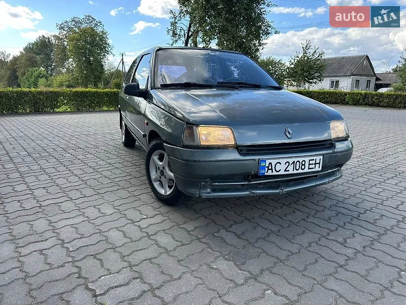 Renault Clio 1993