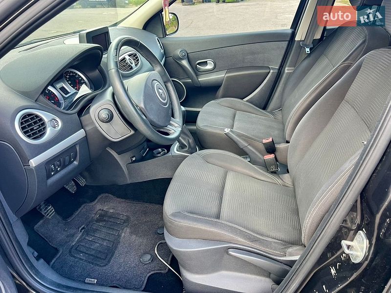 Хетчбек Renault Clio 2010 в Рівному