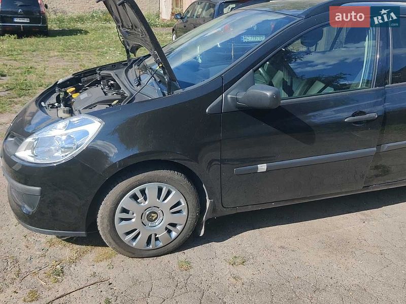 Универсал Renault Clio 2009 в Луцке