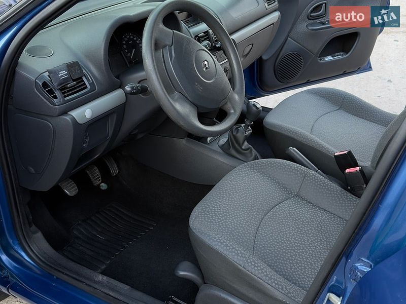 Хэтчбек Renault Clio 2009 в Киеве фото 7 Хэтчбек Renault Clio 2009 в Киеве
