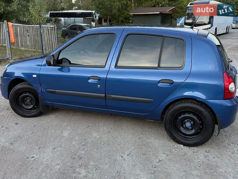 Хэтчбек Renault Clio 2009 в Киеве фото 10 Хэтчбек Renault Clio 2009 в Киеве
