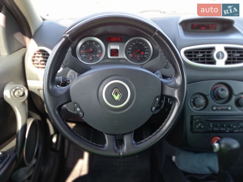 Хэтчбек Renault Clio 2008 в Черкассах