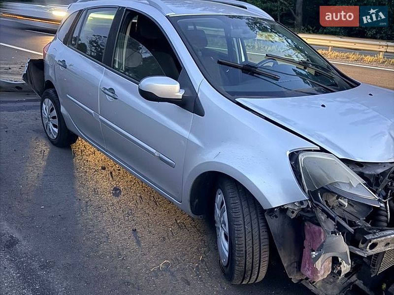 Универсал Renault Clio 2010 в Киеве