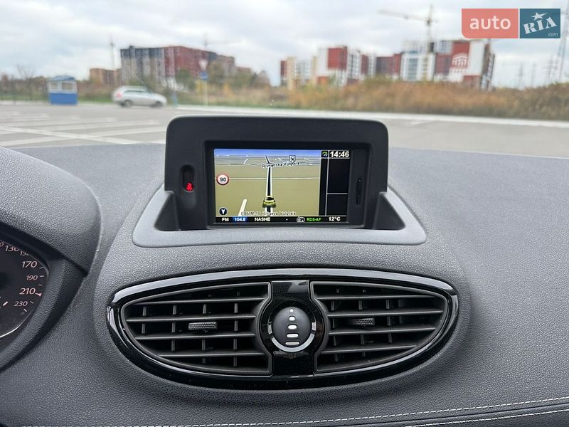 Хэтчбек Renault Clio 2011 в Луцке