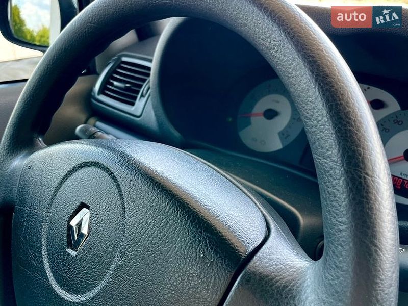 Седан Renault Clio 2006 в Кам'янському