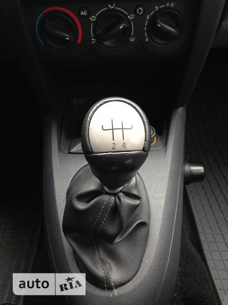 Седан Renault Clio 2006 в Киеве фото 5 Седан Renault Clio 2006 в Киеве