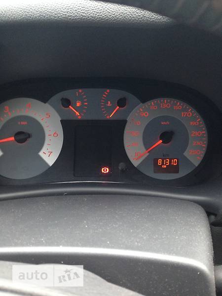Седан Renault Clio 2006 в Киеве фото 6 Седан Renault Clio 2006 в Киеве