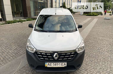 Минивэн Renault Dokker 2017 в 