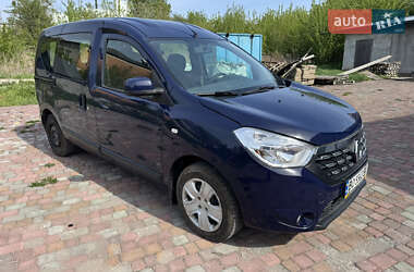 Минивэн Renault Dokker 2017 в 
