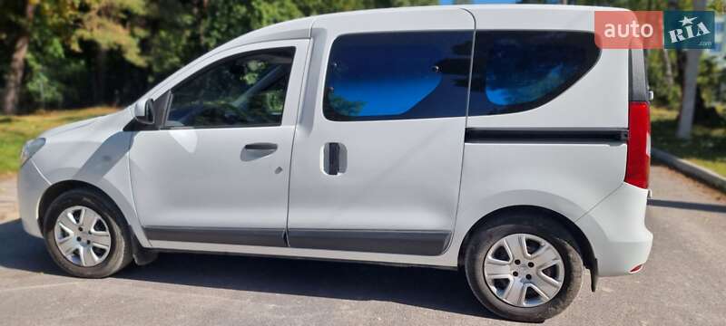 Минивэн Renault Dokker 2017 в Новояворовске