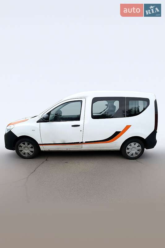 Минивэн Renault Dokker 2013 в 