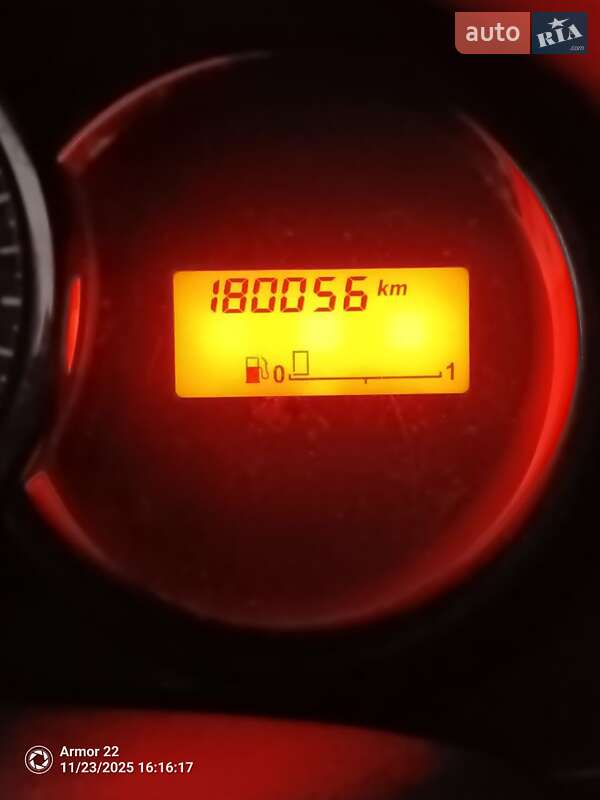 Минивэн Renault Dokker 2013 в Вараше