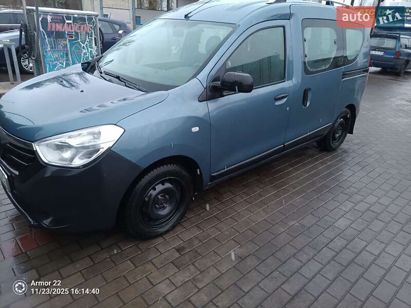 Минивэн Renault Dokker 2013 в Вараше