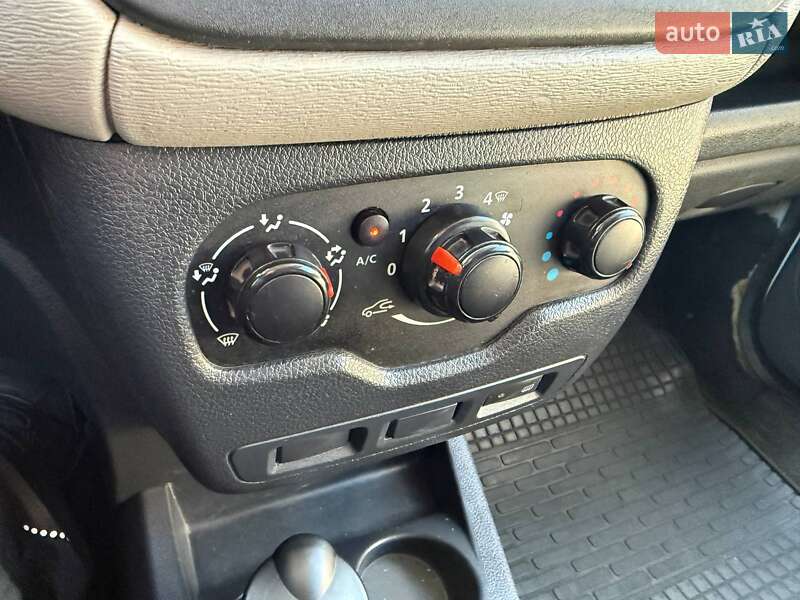 Грузовой фургон Renault Dokker 2015 в Кропивницком фото 12 Грузовой фургон Renault Dokker 2015 в Кропивницком