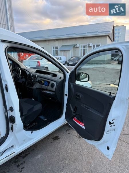 Вантажний фургон Renault Dokker 2013 в Києві