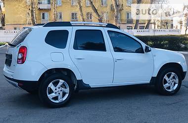 Внедорожник / Кроссовер Renault Duster 2013 в Каменском