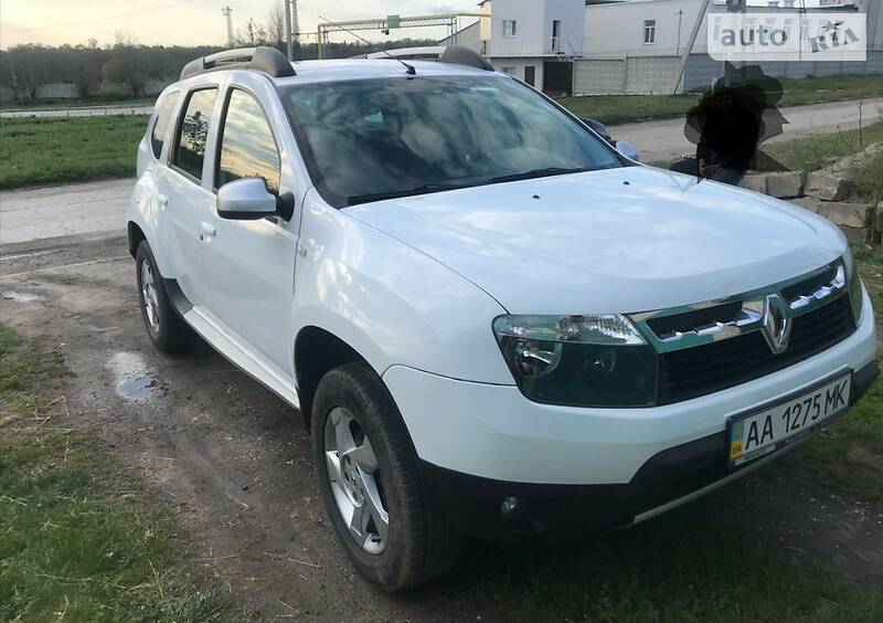 Внедорожник / Кроссовер Renault Duster 2012 в Вольногорске