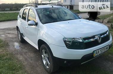 Внедорожник / Кроссовер Renault Duster 2012 в Вольногорске