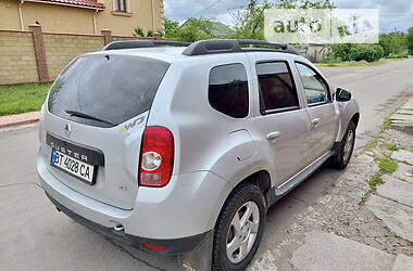 Внедорожник / Кроссовер Renault Duster 2013 в Сарате