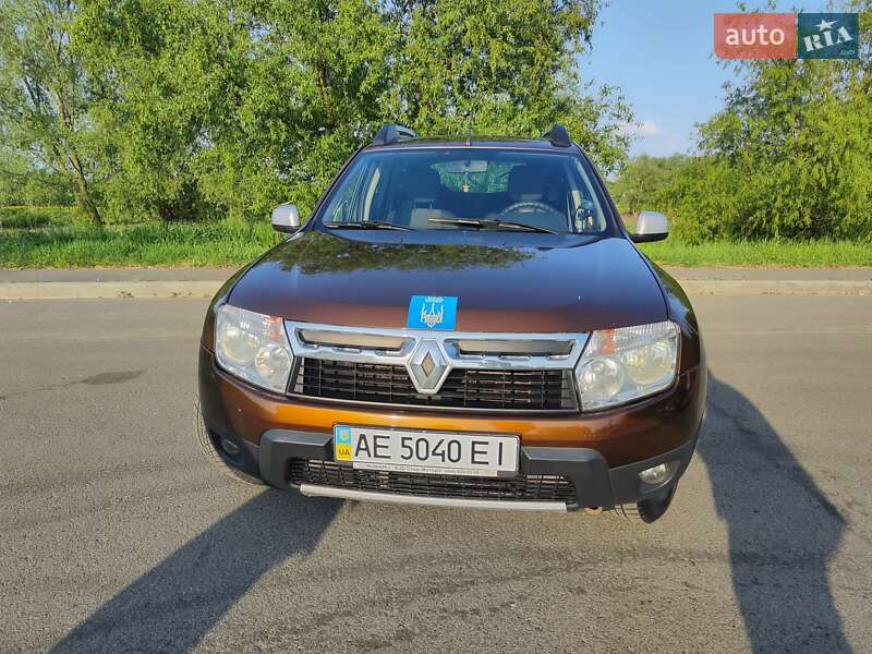 Внедорожник / Кроссовер Renault Duster 2010 в Ворзеле