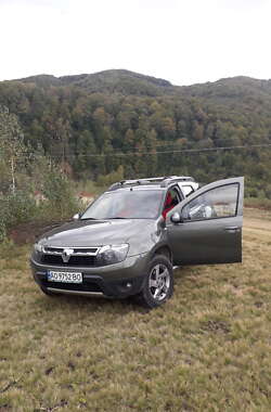 Внедорожник / Кроссовер Renault Duster 2013 в Сваляве