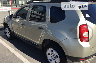 Внедорожник / Кроссовер Renault Duster 2014 в Надворной