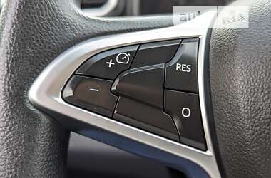 Позашляховик / Кросовер Renault Duster 2020 в 