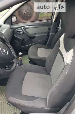 Позашляховик / Кросовер Renault Duster 2016 в Любарі