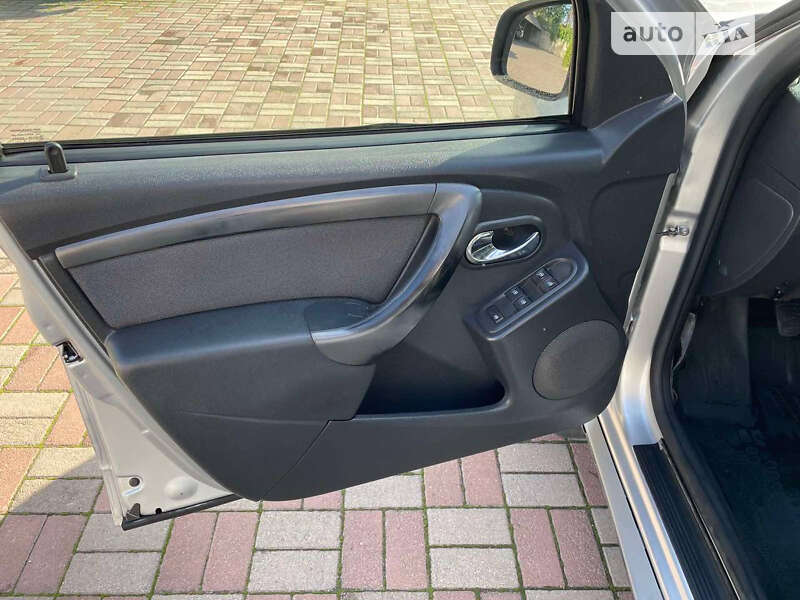 Внедорожник / Кроссовер Renault Duster 2016 в Кривом Роге фото 22 Внедорожник / Кроссовер Renault Duster 2016 в Кривом Роге
