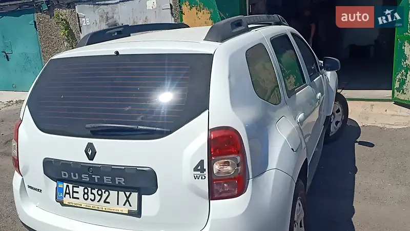 Позашляховик / Кросовер Renault Duster 2016 в 
