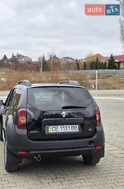 Внедорожник / Кроссовер Renault Duster 2012 в 